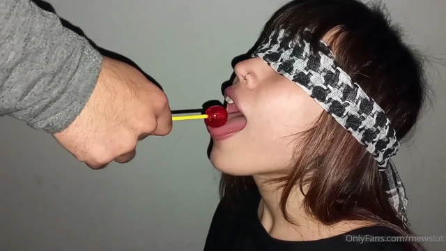 무슨 맛인지 맞추는 놀이하다 화가나서 사정까지